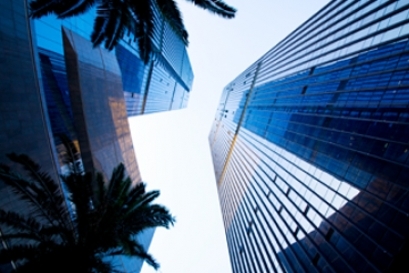 綠景中國榮獲2017年深圳市地產(chǎn)開發(fā)行業(yè)雙“十強(qiáng)”